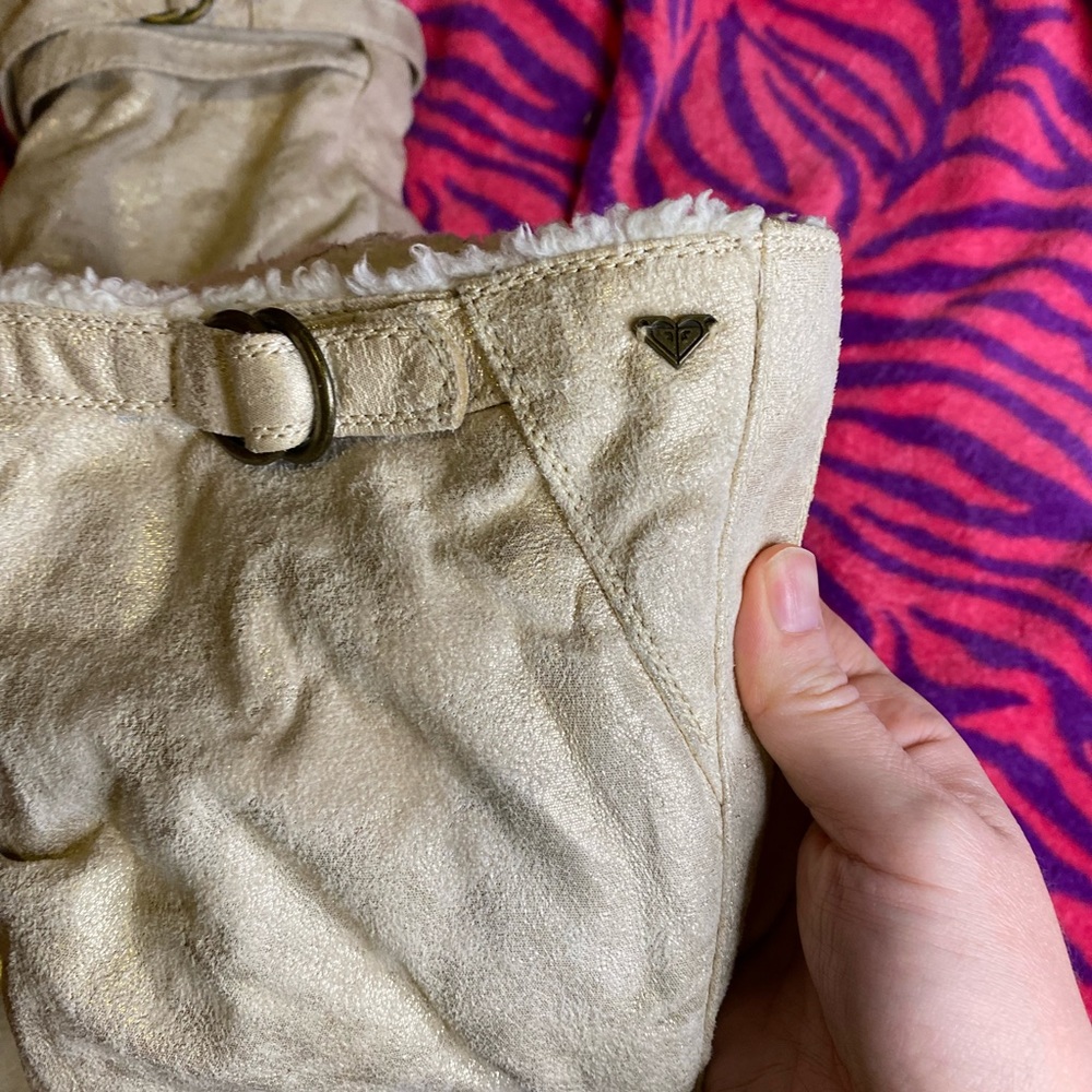 Tan Roxy boots - Picture 2 of 13